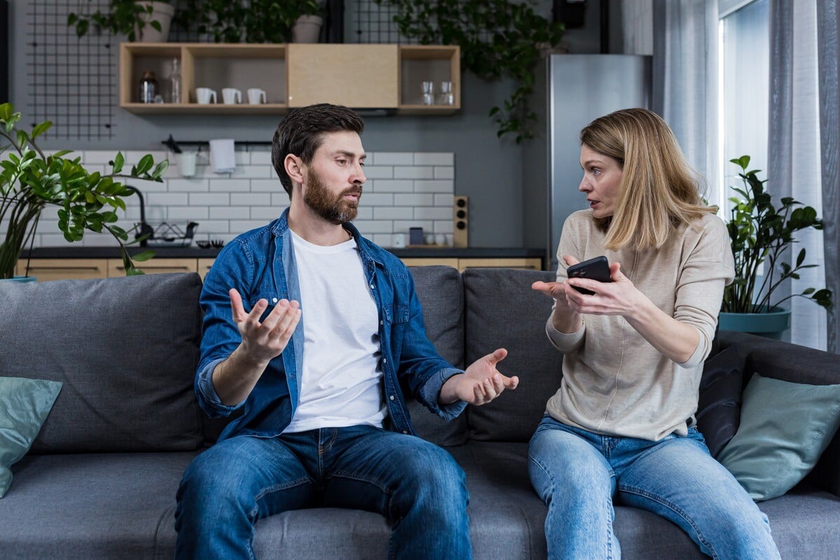 Confidentialité numérique et confiance dans les couples